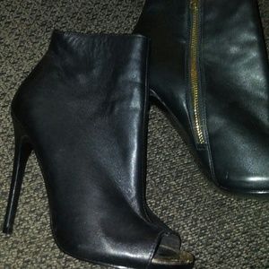 Steve Madden high heel bootie